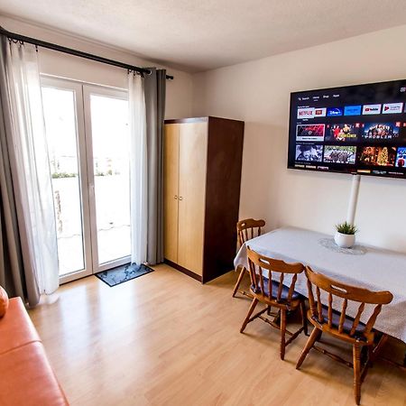 טרוגיר Apartments Curic מראה חיצוני תמונה