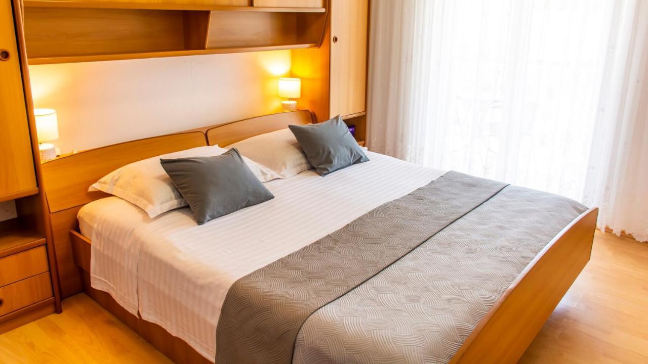 טרוגיר Apartments Curic מראה חיצוני תמונה