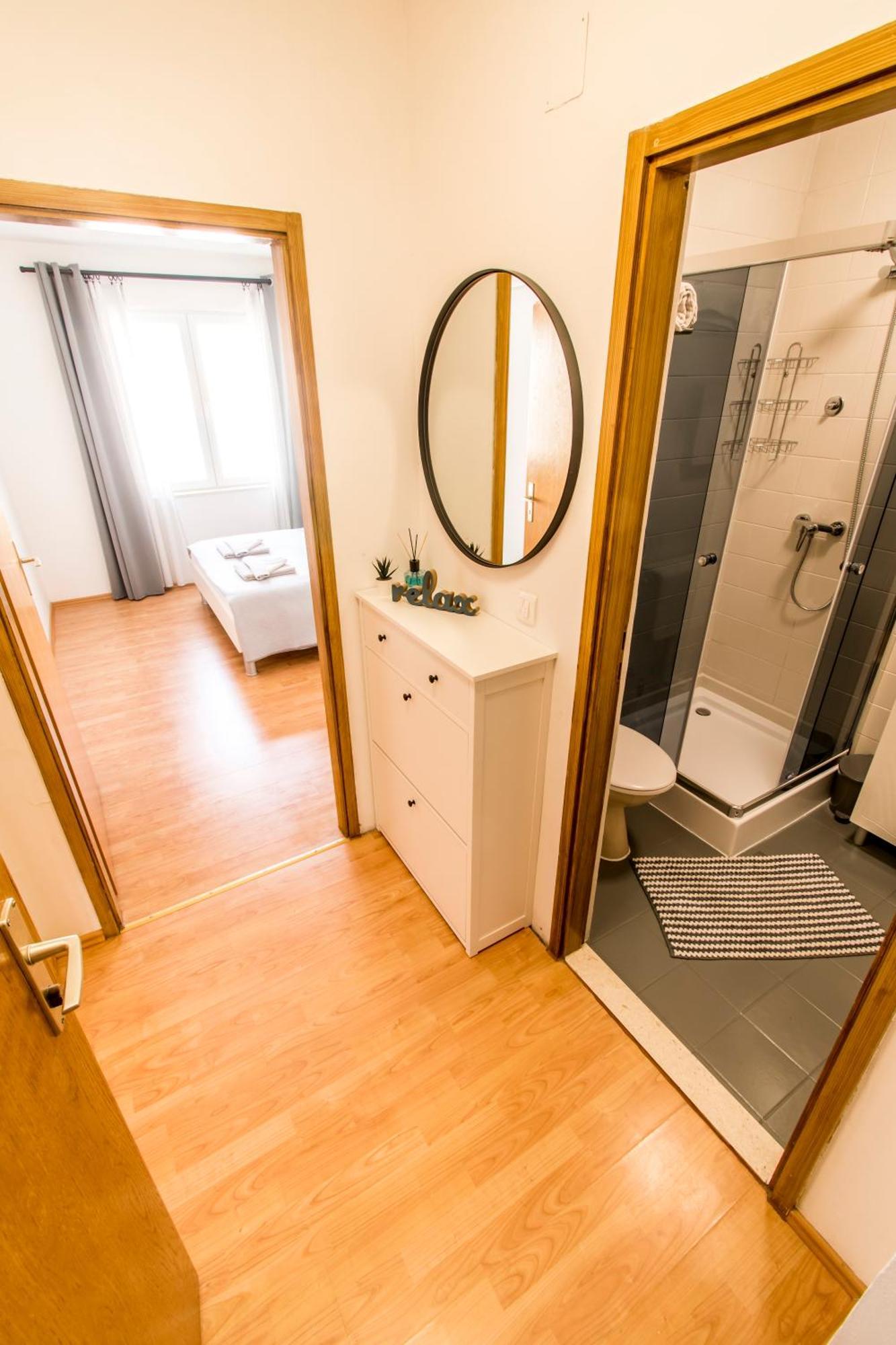 טרוגיר Apartments Curic מראה חיצוני תמונה