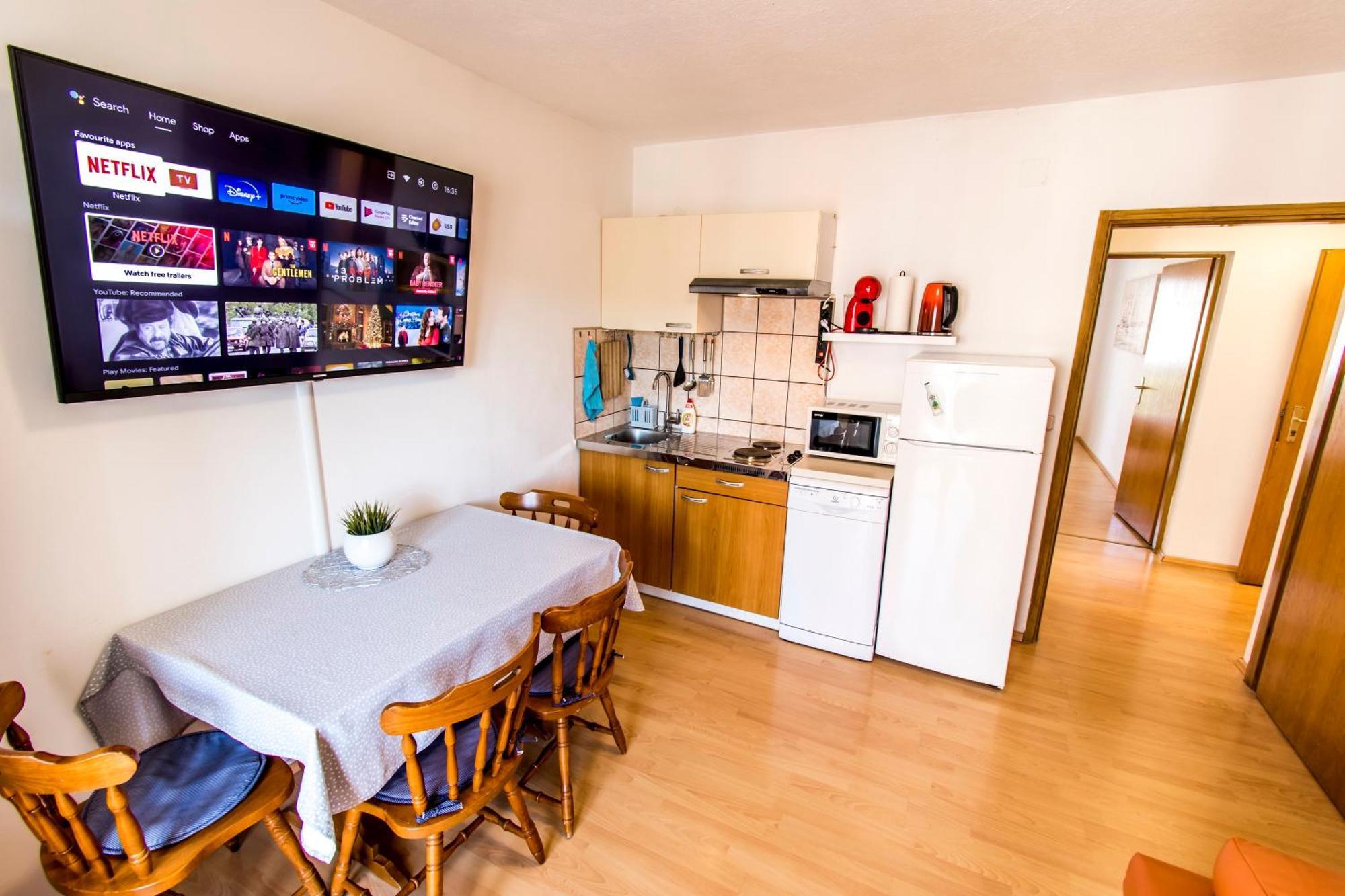טרוגיר Apartments Curic מראה חיצוני תמונה
